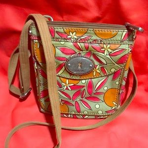 Fossil key crossbody.